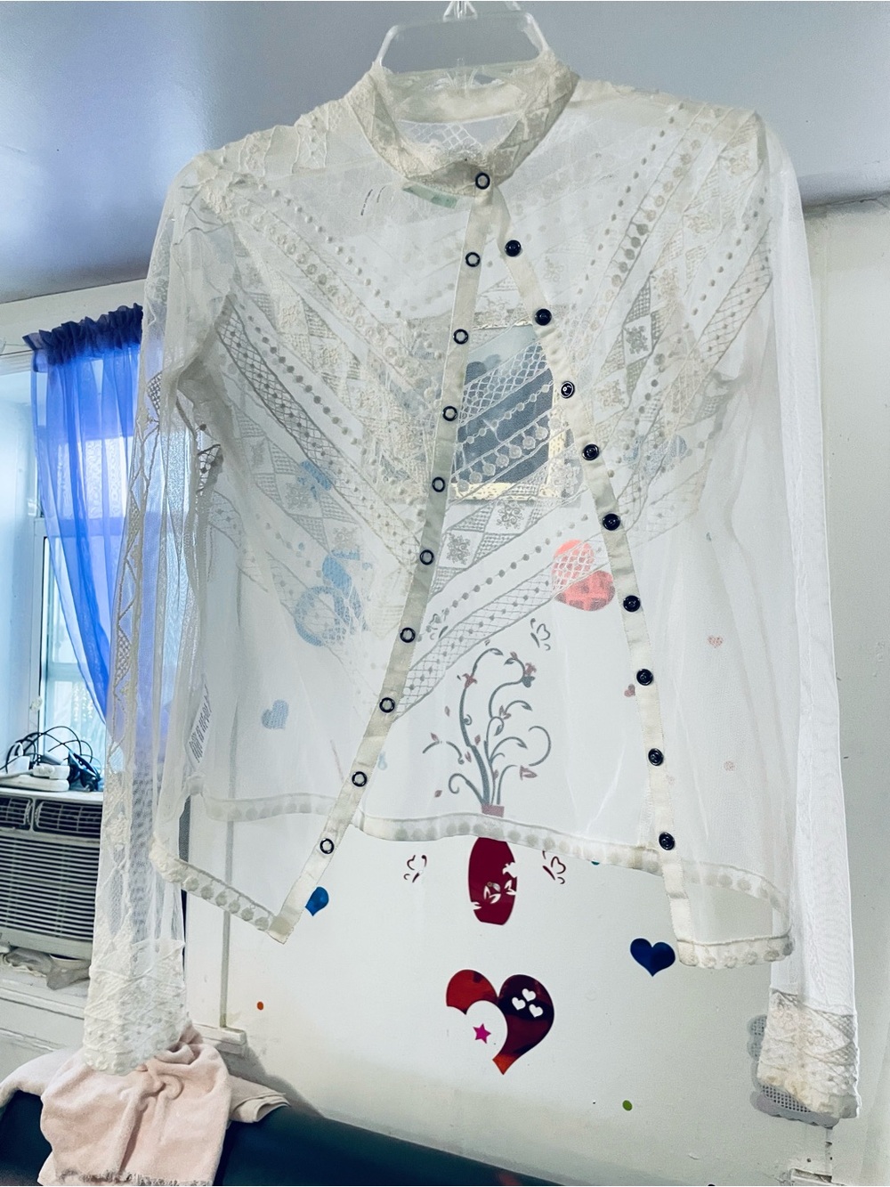 white top Button-Front - Picture 3 of 5